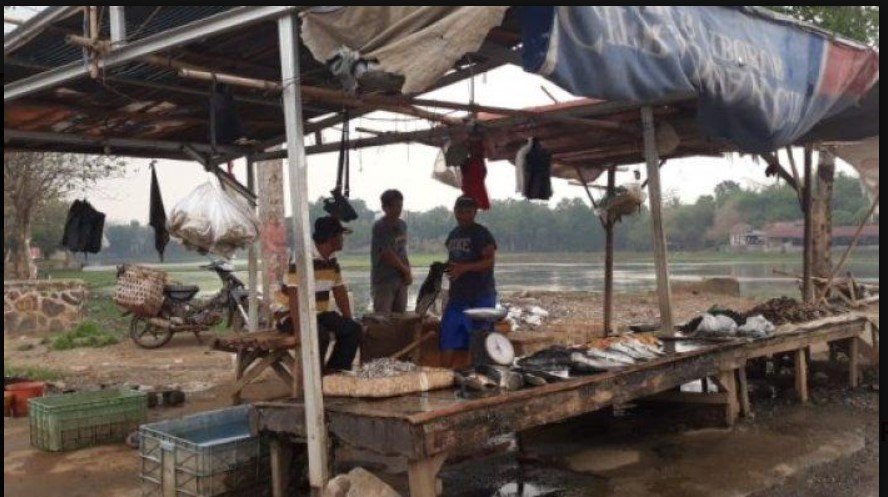 Pasar Ikan Tunggilis